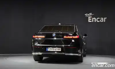 BMW 7-Series 2023 3.0 Автомат в Москве № 211062, миниатюра 10