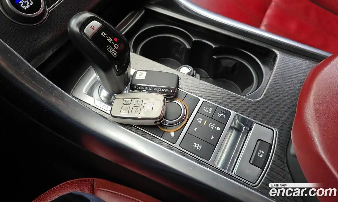 Land Rover Range-Rover Sport 2017 3.0 Автомат в Москве № 213833, фото 7