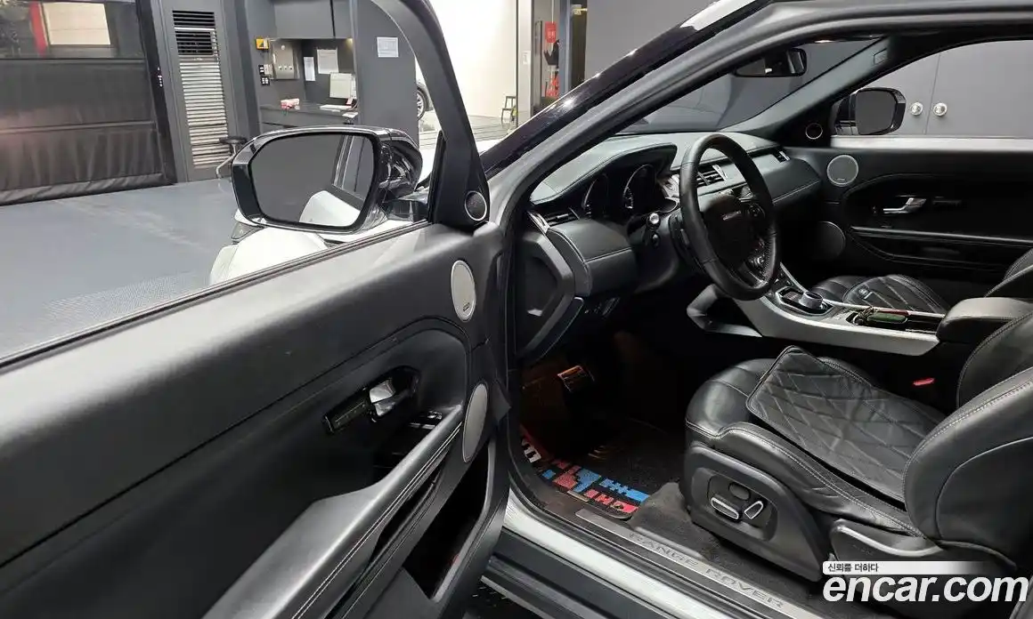 Land Rover Range-Rover Evoque 2012 2.0 Автомат в Москве № 213839, фото 15