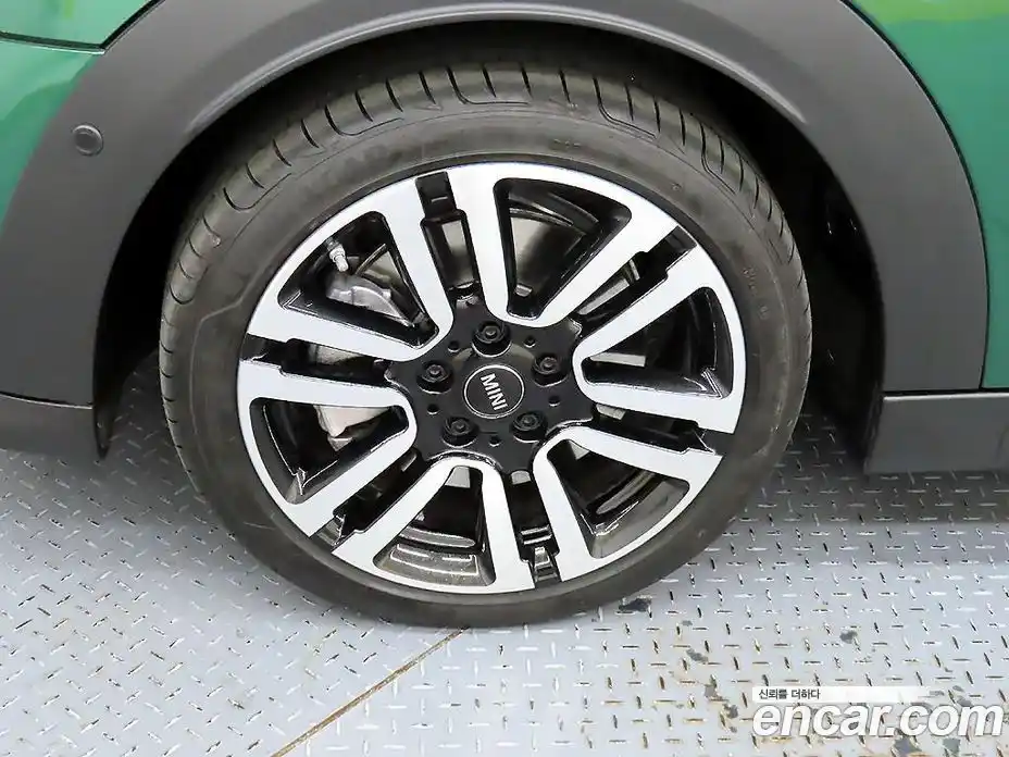 Mini Cooper 2024 2.0 Автомат в Москве № 214410, фото 5