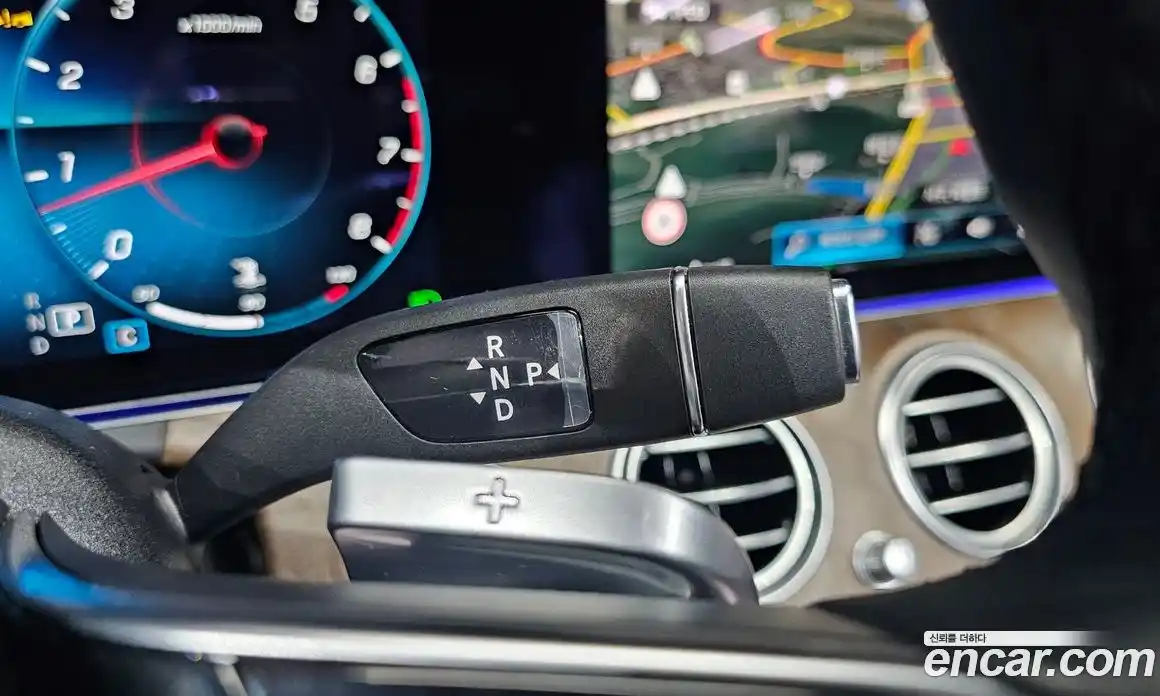 Mercedes-Benz E-Class 2022 2.0 Автомат в Москве № 216017, фото 1