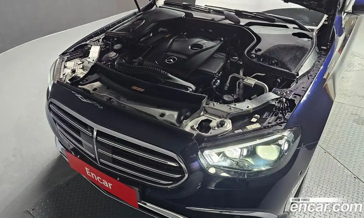 Mercedes-Benz E-Class 2022 2.0 Автомат в Москве № 216017, фото 20