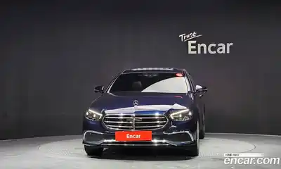 Mercedes-Benz E-Class 2022 2.0 Автомат в Москве № 216017, миниатюра 7