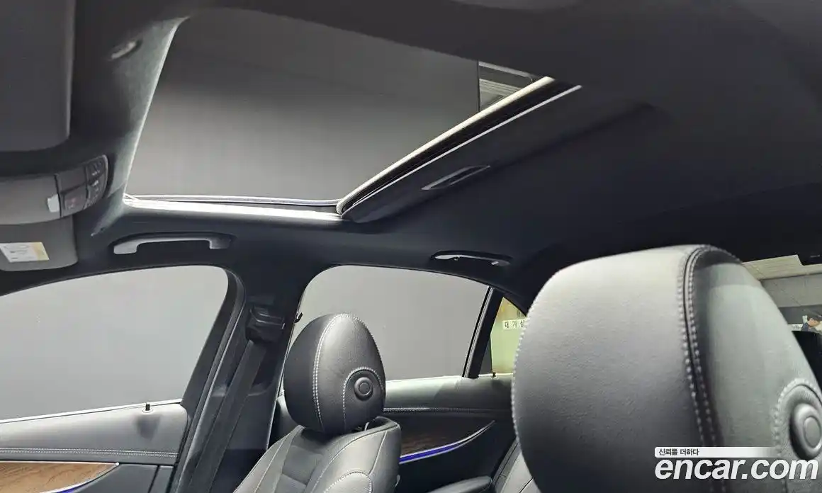 Mercedes-Benz E-Class 2022 2.0 Автомат в Москве № 216017, фото 10