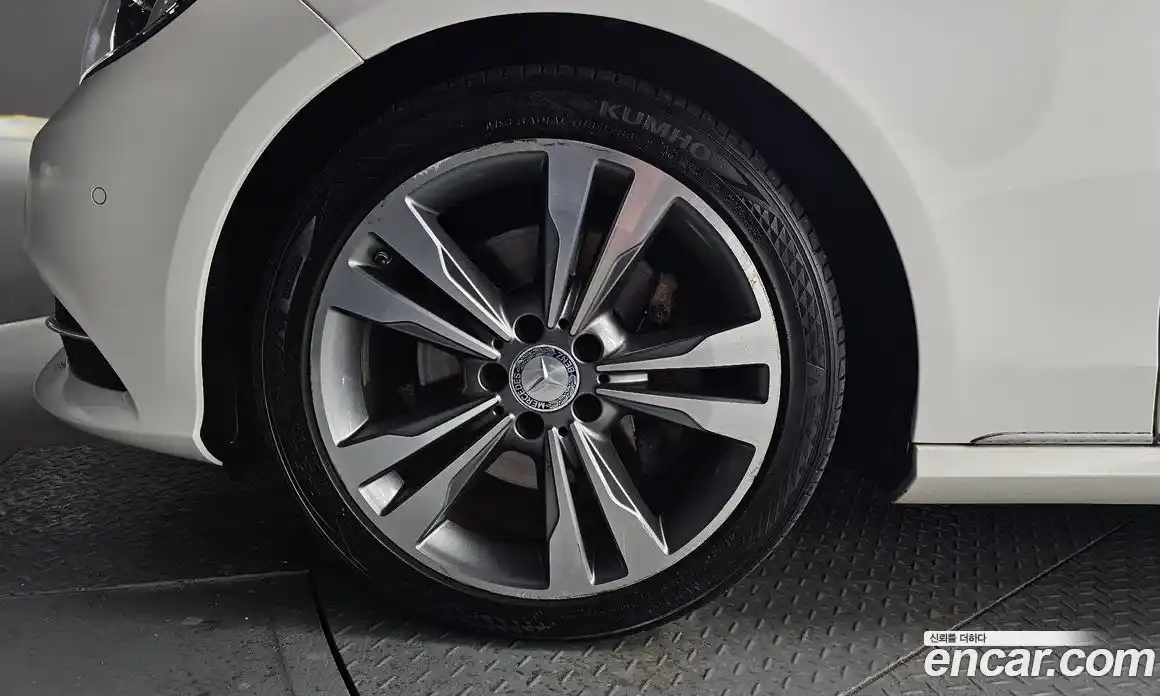 Mercedes-Benz E-Class 2016 3.5 Автомат в Москве № 225035, фото 15