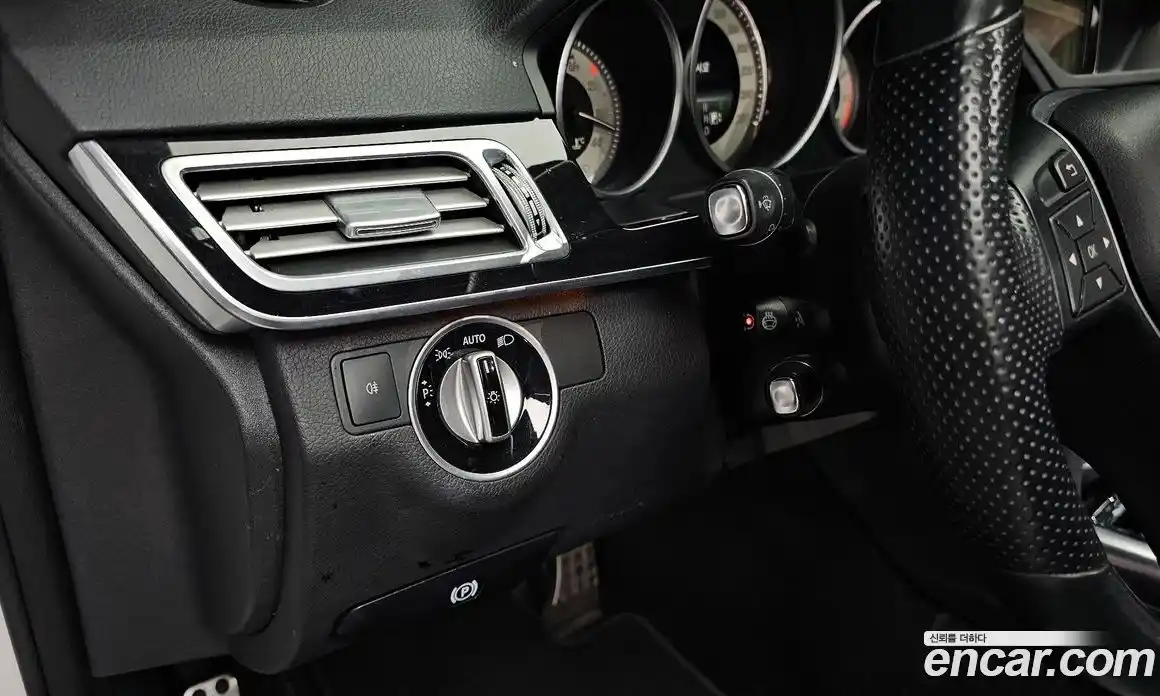 Mercedes-Benz E-Class 2016 3.5 Автомат в Москве № 225035, фото 3