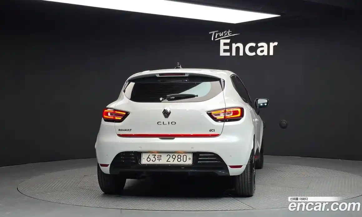 Renault Cilo 2018 1.5 Автомат в Москве № 226143, фото 2