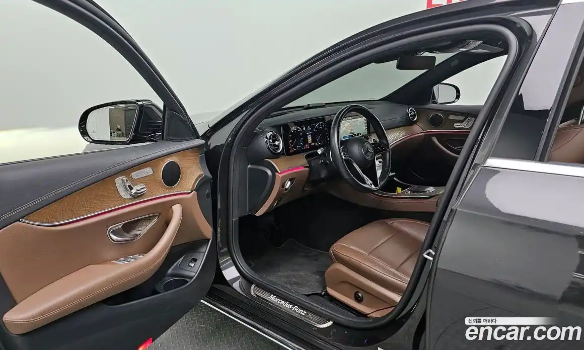 Mercedes-Benz E-Class 2021 2.0 Автомат в Москве № 229437, фото 15