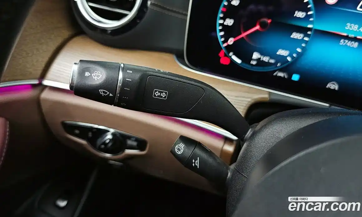 Mercedes-Benz E-Class 2021 2.0 Автомат в Москве № 229437, фото 18