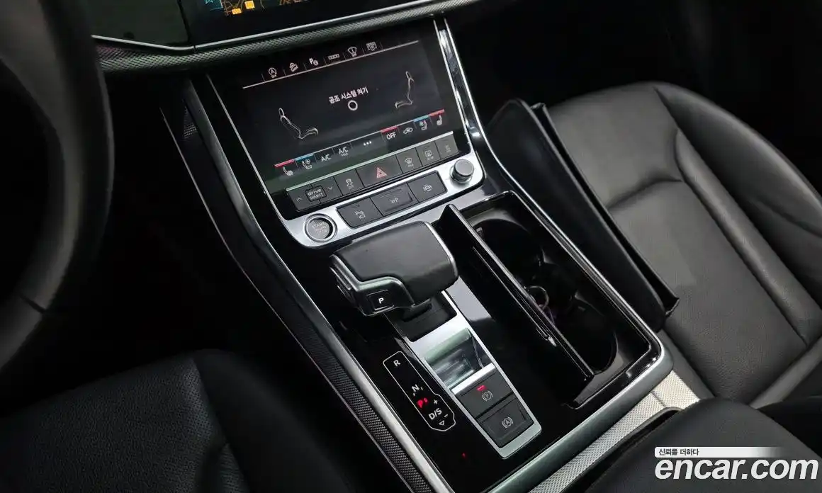 Audi Q7 2021 3.0 Автомат в Москве № 229724, фото 10