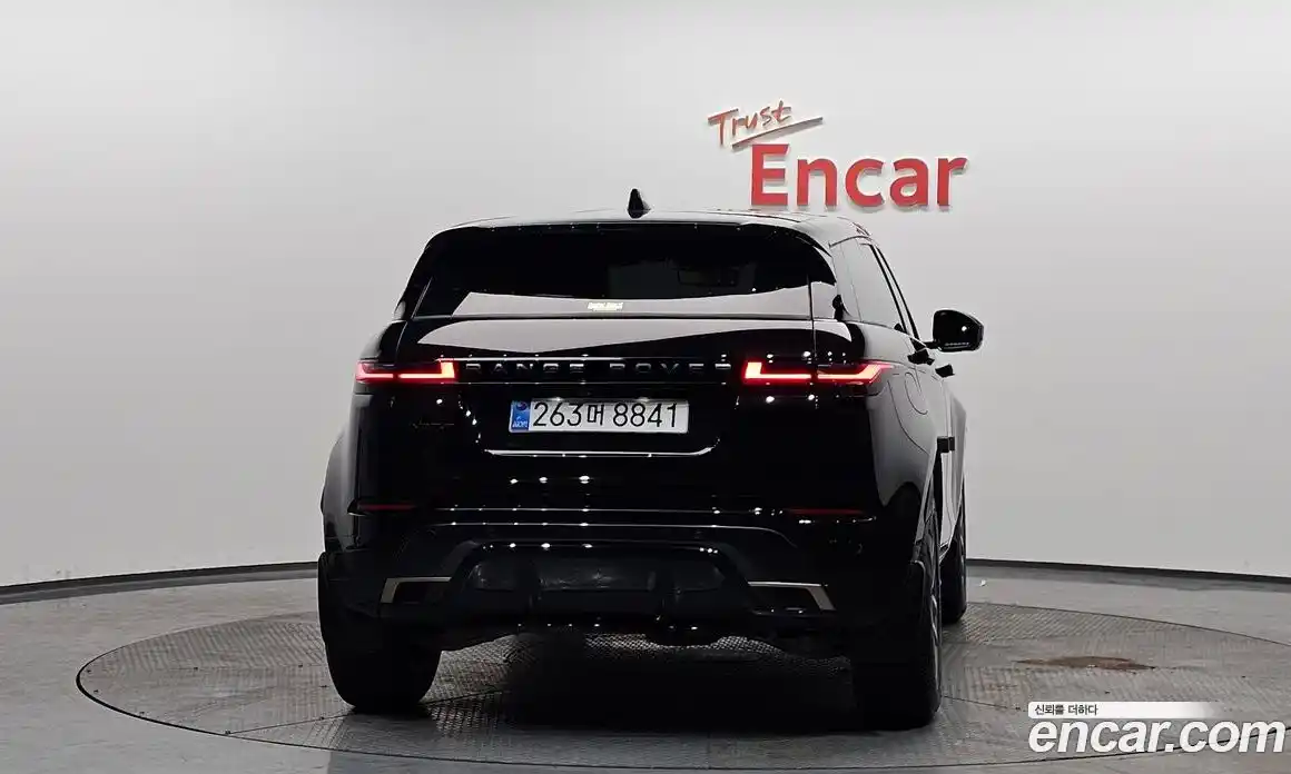 Land Rover Range-Rover Evoque 2025 2.0 Автомат в Москве № 231137, фото 15