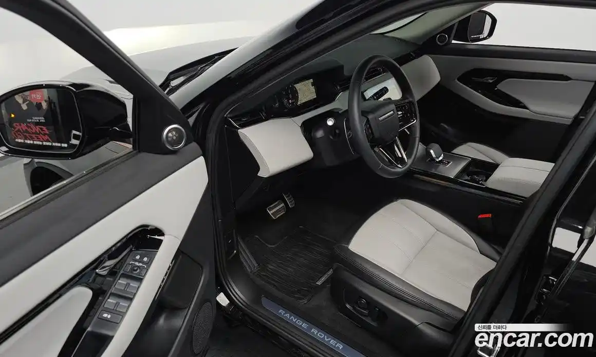 Land Rover Range-Rover Evoque 2025 2.0 Автомат в Москве № 231137, фото 20