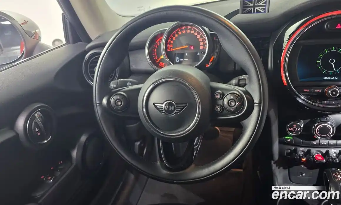 Mini Cooper 2019 1.5 Автомат в Москве № 231434, фото 20