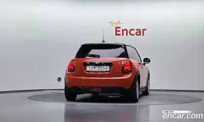 Mini Cooper 2019 1.5 Автомат в Москве № 231434, миниатюра 6