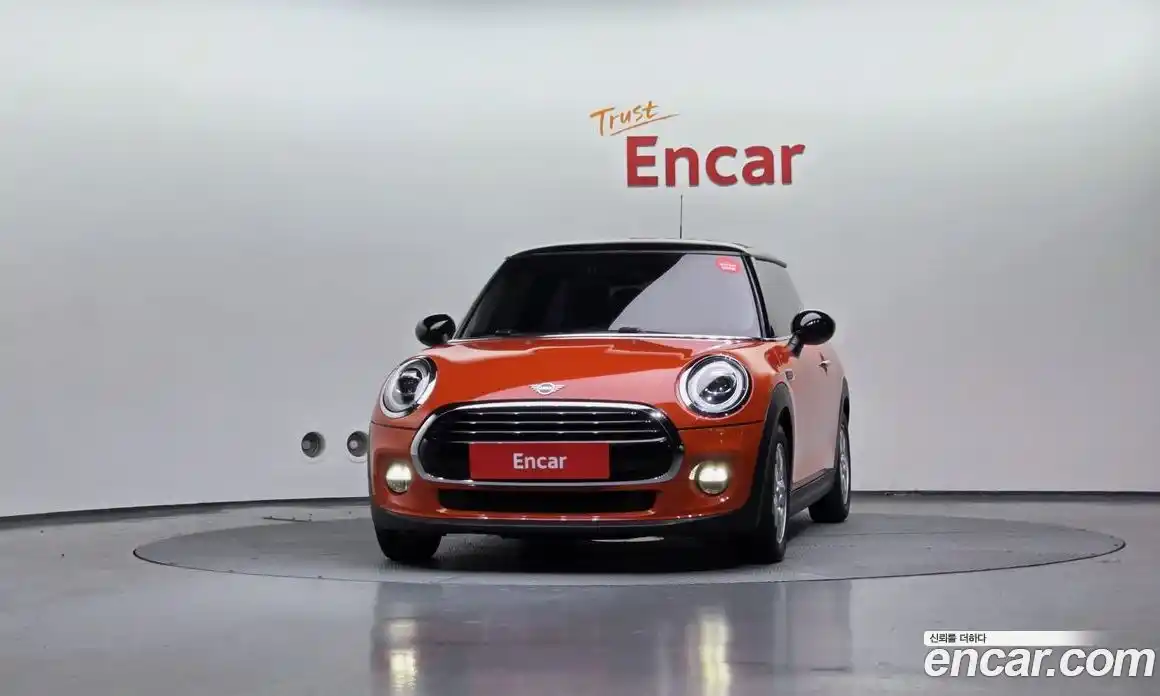 Mini Cooper 2019 1.5 Автомат в Москве № 231434, фото 7