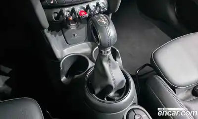 Mini Cooper 2019 1.5 Автомат в Москве № 231434, миниатюра 8