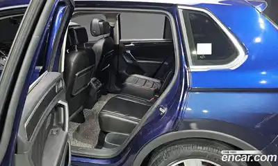 Volkswagen Tiguan, 2020