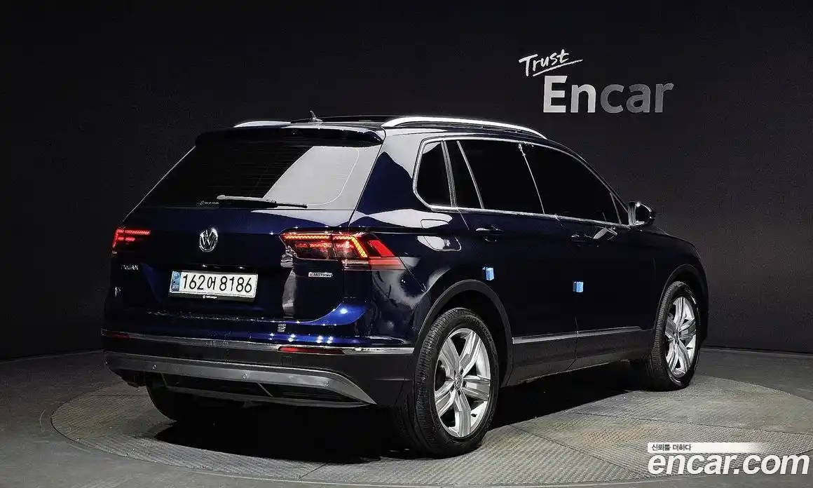 Volkswagen Tiguan 2020 2.0 Автомат в Москве № 232122, фото 18