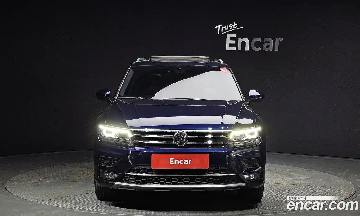 Volkswagen Tiguan 2020 2.0 Автомат в Москве № 232122, фото 8