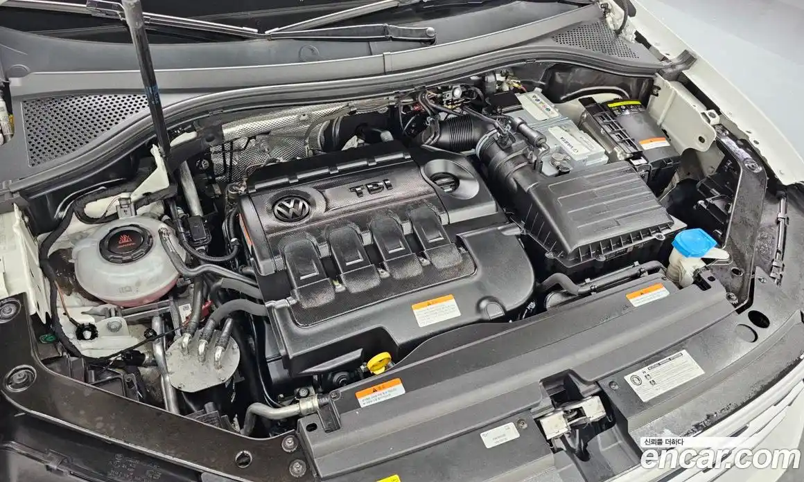 Volkswagen Tiguan 2018 2.0 Автомат в Москве № 232203, фото 10