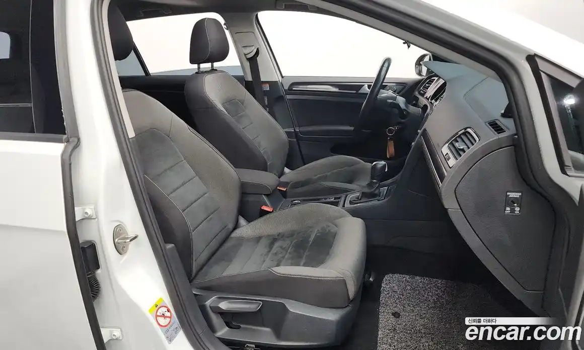 Volkswagen Golf 2016 2.0 Автомат в Москве № 232238, фото 14