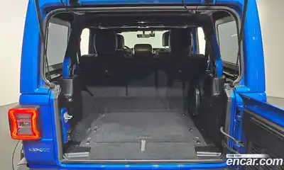 Jeep Wrangler 2022 2.0 Автомат в Москве № 232319, миниатюра 8