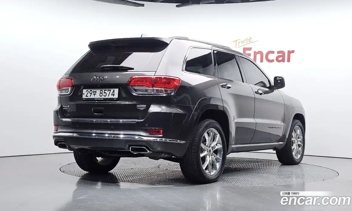 Jeep Cherokee 2014 3.0 Автомат в Москве № 232594, фото 11