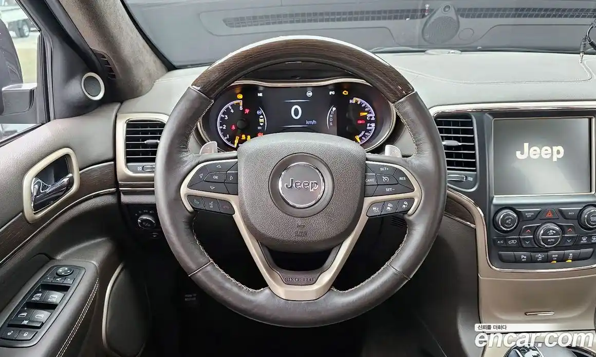 Jeep Cherokee 2014 3.0 Автомат в Москве № 232594, фото 12