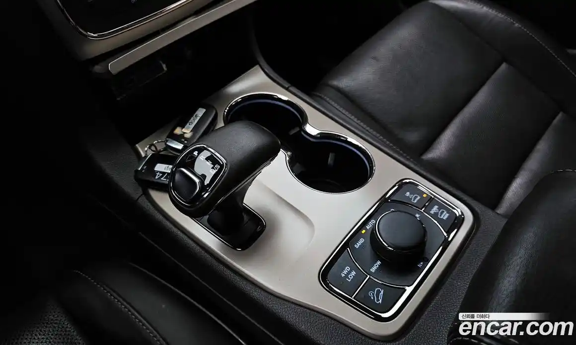 Jeep Cherokee 2014 3.0 Автомат в Москве № 232594, фото 15