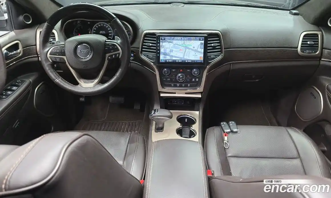 Jeep Cherokee 2015 3.0 Автомат в Москве № 232734, фото 10