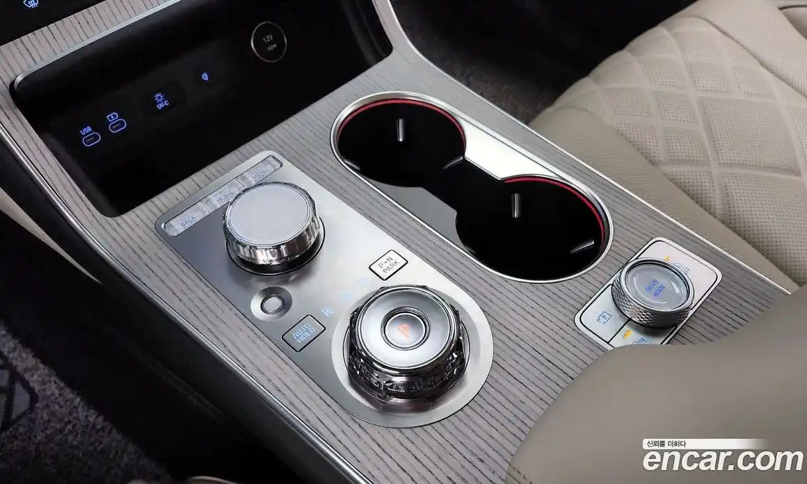 Genesis GV80 2024 2.5 Автомат в Москве № 23608, фото 8