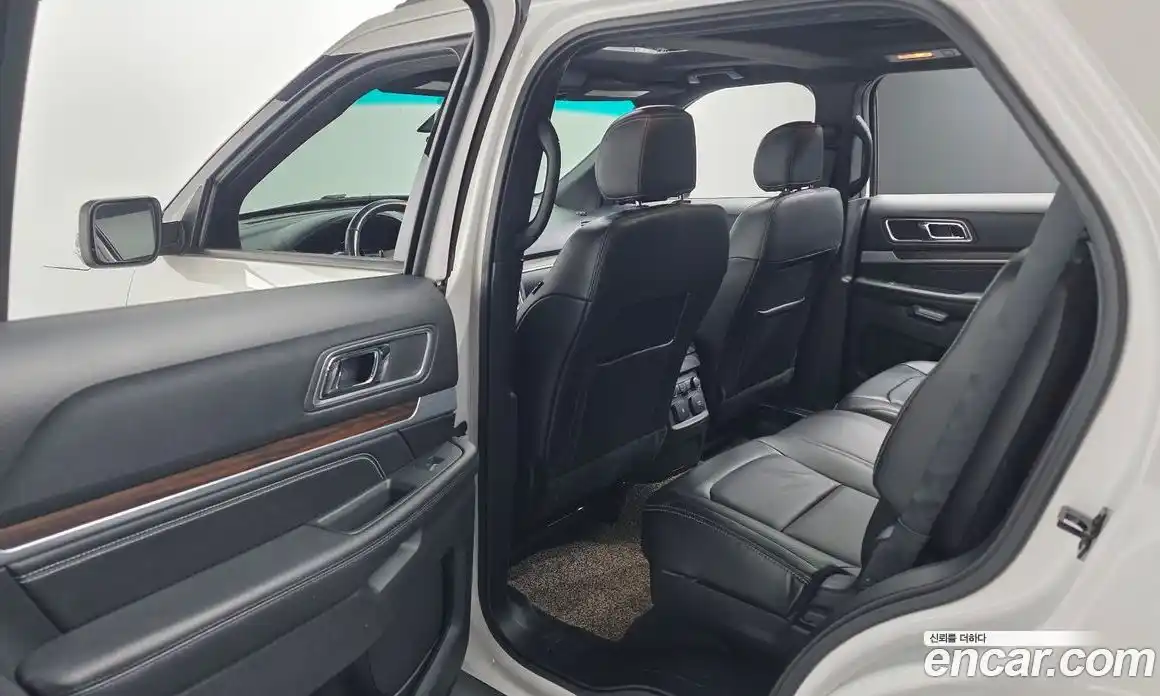 Ford Explorer 2016 2.3 Автомат в Москве № 255624, фото 10