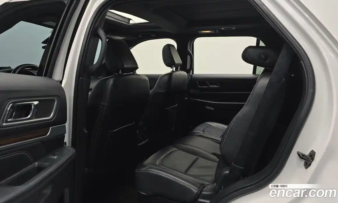 Ford Explorer 2018 2.3 Автомат в Москве № 273395, фото 3