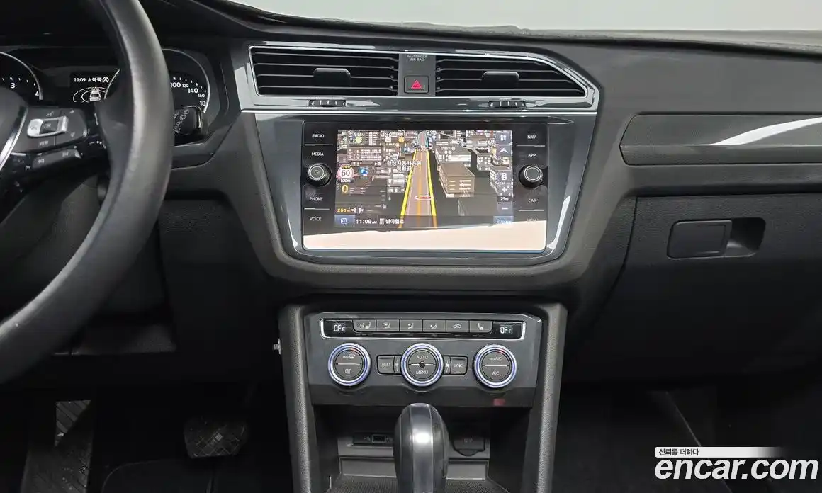 Volkswagen Tiguan 2020 2.0 Автомат в Москве № 277081, фото 14