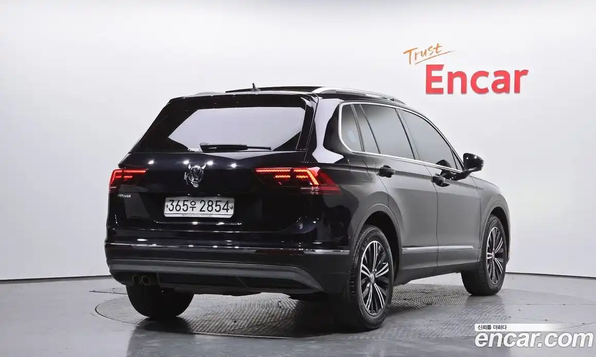 Volkswagen Tiguan 2020 2.0 Автомат в Москве № 277081, фото 16