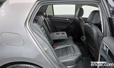 Volkswagen Golf 2016 1.4 Автомат в Москве № 277436, миниатюра 9