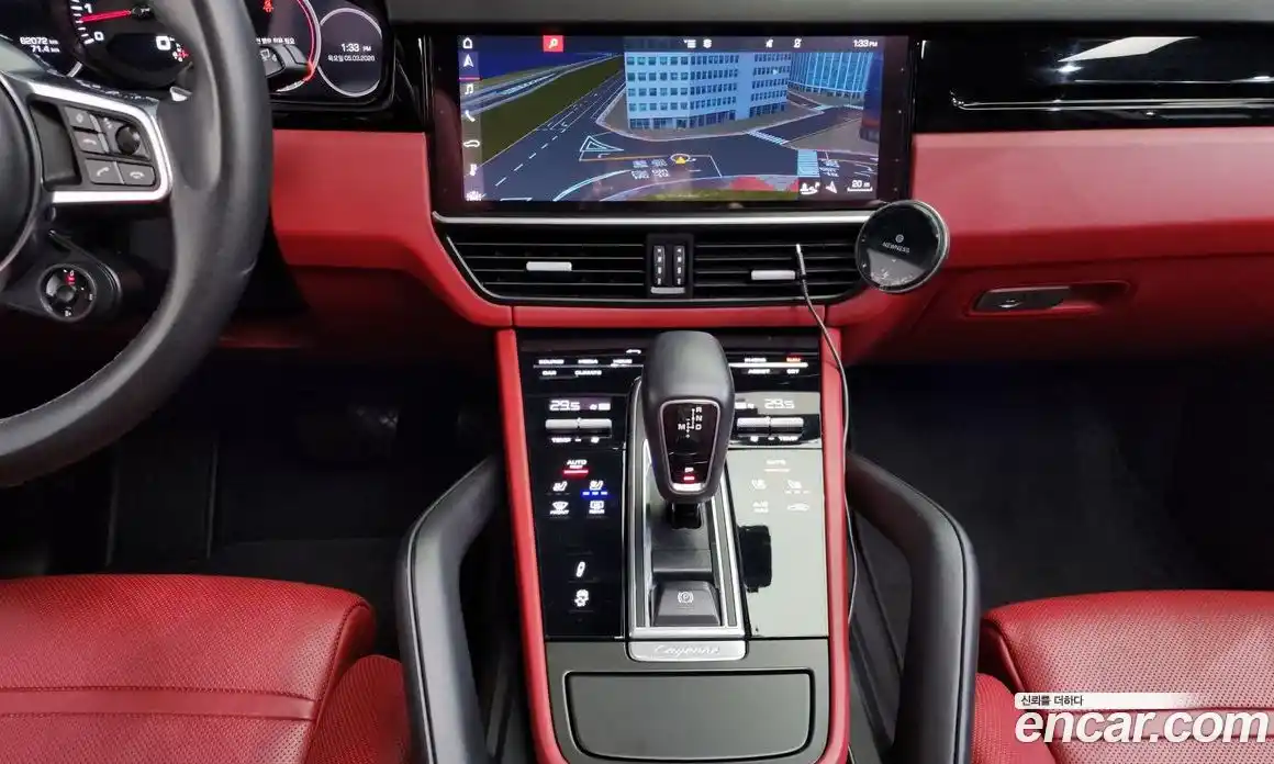 Porsche Cayenne 2019 3.0 Автомат в Москве № 294142, фото 2