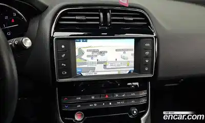 Jaguar XE 2016 2.0 Автомат в Москве № 309033, миниатюра 2