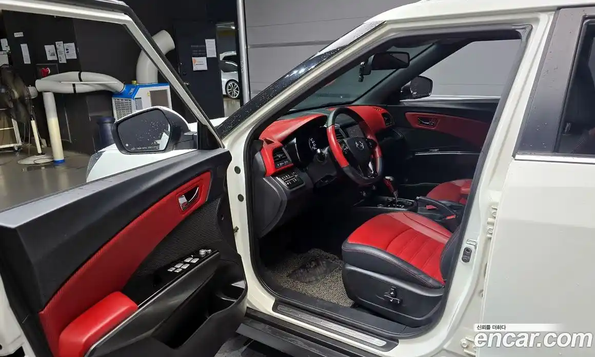 SsangYong TIBOLI 2017 1.6 Автомат в Москве № 32165, фото 2