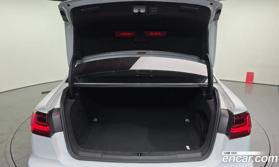 Audi A6 2016 2.0 Автомат в Москве № 325659, фото 5