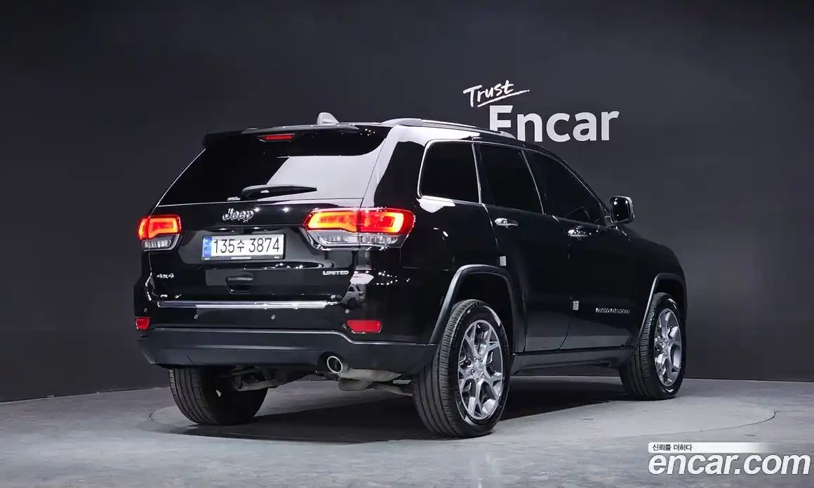 Jeep Cherokee 2021 3.6 Автомат в Москве № 326881, фото 16