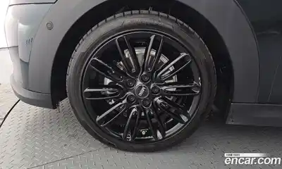 Mini Cooper Convertible 2024 1.5 Автомат в Москве № 328762, миниатюра 9