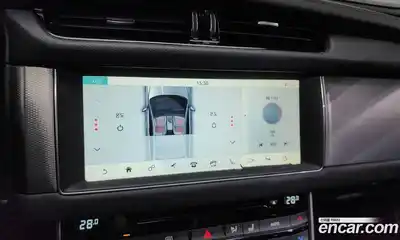 Jaguar XF 2018 2.0 Автомат в Москве № 335791, миниатюра 2