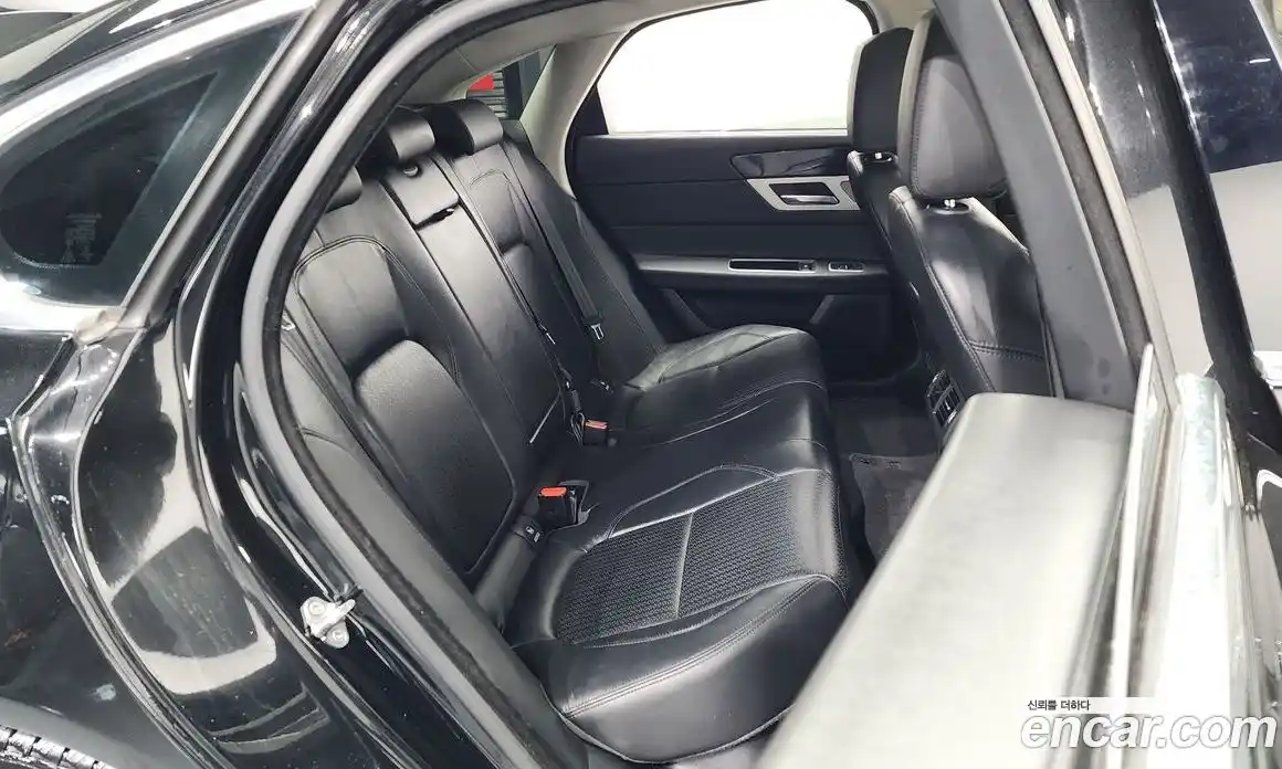 Jaguar XF 2018 2.0 Автомат в Москве № 335791, фото 3