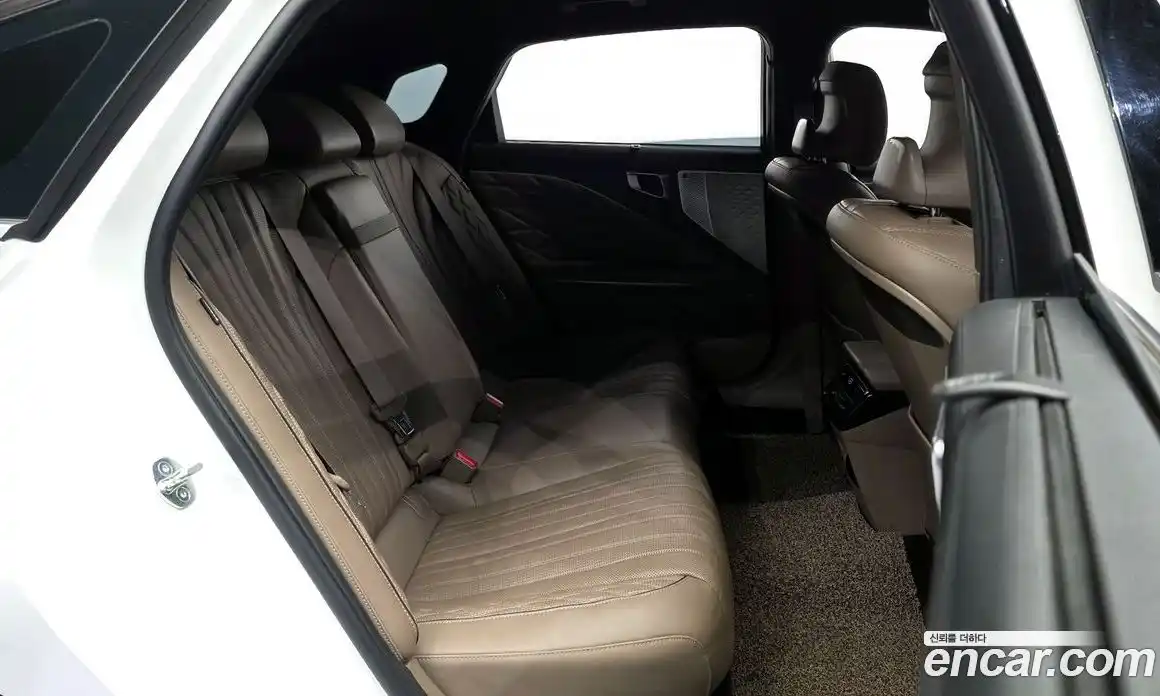 Kia K8 2023 2.5 Автомат в Москве № 338086, фото 17