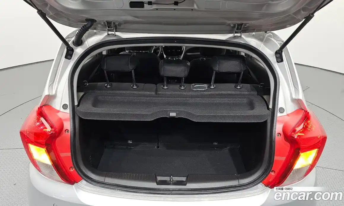 Chevrolet Spark 2017 1.0 Автомат в Москве № 37471, фото 6