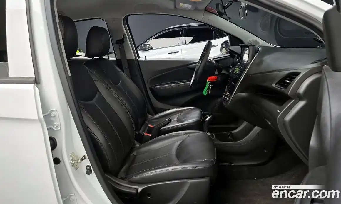 Chevrolet Spark 2017 1.0 Автомат в Москве № 37623, фото 9