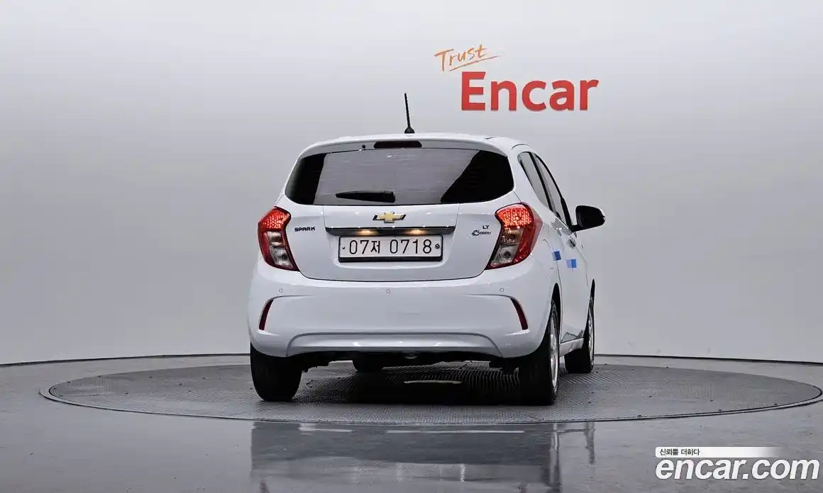 Chevrolet Spark 2017 1.0 Автомат в Москве № 39274, фото 13