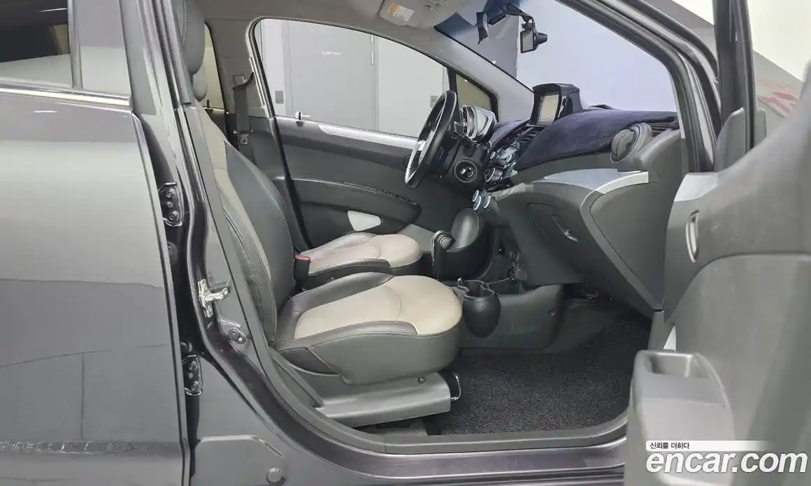 Chevrolet Spark 2014 1.0 Автомат в Москве № 39278, фото 1