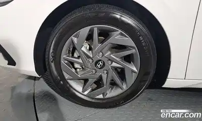 Hyundai Avante 2024 1.6 Автомат в Москве № 43210, миниатюра 8